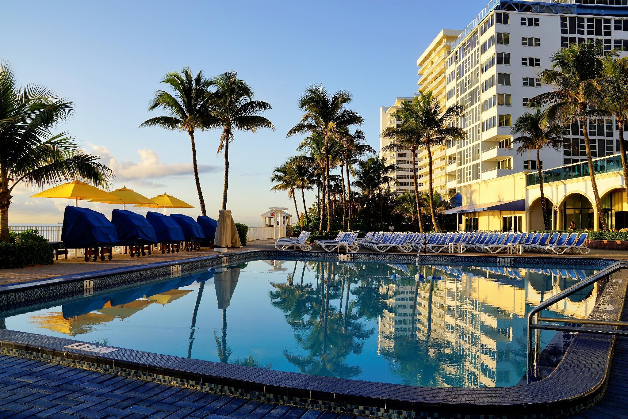 פורט לודרדייל Ocean Sky Hotel & Resort מראה חיצוני תמונה