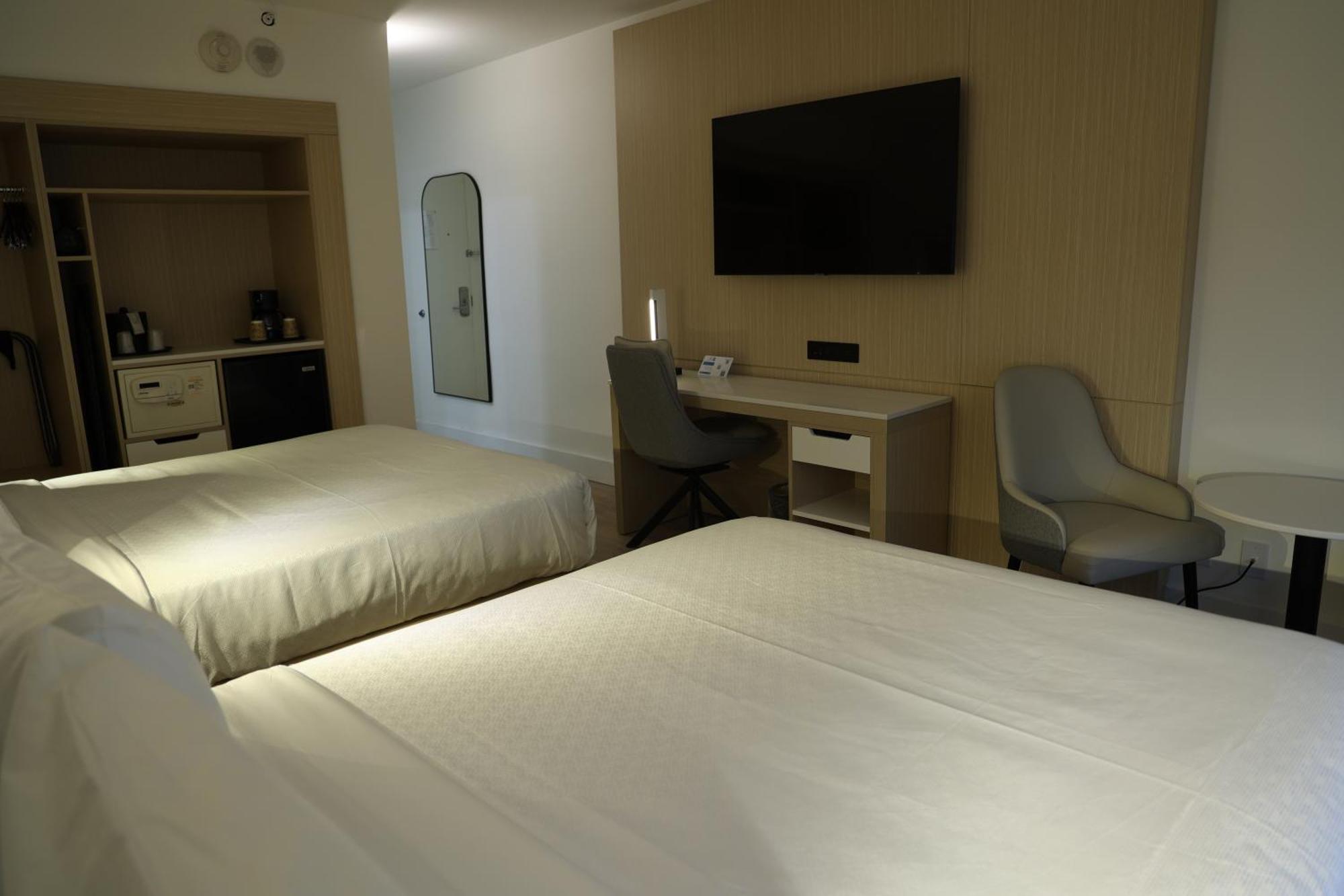 פורט לודרדייל Ocean Sky Hotel & Resort מראה חיצוני תמונה